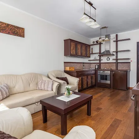 Daire Klimatyczny W Kolobrzegu Z Balkonem I Wanna By Renters Kolobrzeg