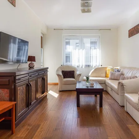 Klimatyczny W Kolobrzegu Z Balkonem I Wanna By Renters Apartamento